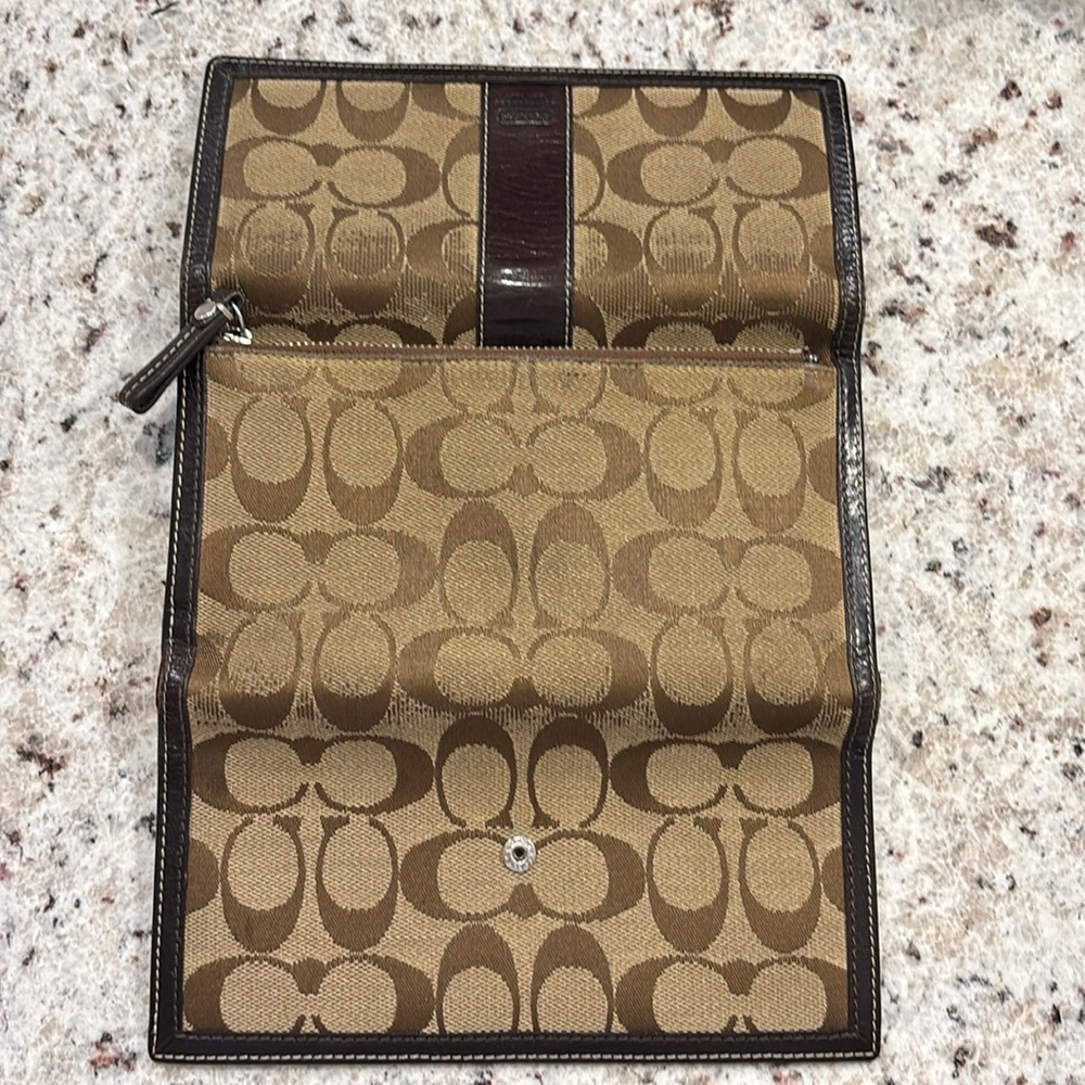 Coach wallet - Picture 3 of 3